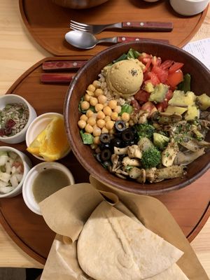 Bowl with pita  at Amin 아민 in Seoul