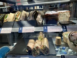 cake, bread  at Haferkater - Hbf Düsseldorf in Dusseldorf