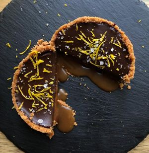 this vegan caramel chocolate tart is absolutely de-li-ci-ous at Tectonica in Sao Paulo