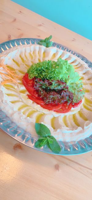 Hummos & Baba Ghannoush at West Beirut in Mosbach