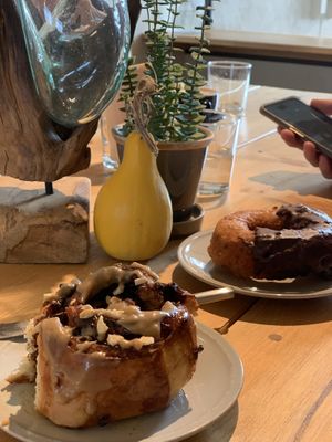 Vegan cinnamon roll and vegan donut at The Pow Bar Cafe in Niseko