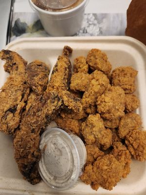 Portobello Fries and Chick'n Bites at Dirty Lettuce in Portland