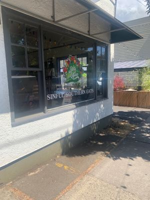  at Dirty Lettuce in Portland