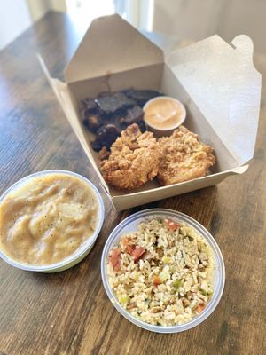 Sampler plate with fried chicken, BBQ ribs, mashed potatoes/gravy & andouille sausage jambalaya, with the Comeback Sauce 💯🌱  at Dirty Lettuce in Portland