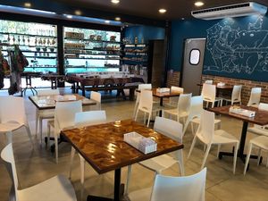 seating at Empório Pura Vida & Arab Diner in Recife