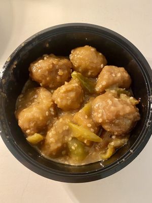 ‘Chicken’ balls in a sweet sauce  at De Vegetarische Toko in The Hague