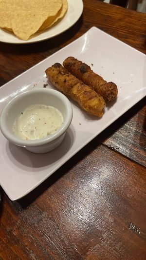 Dedos de queso de coco  at Edén in Guadalajara