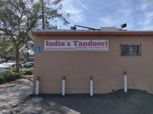 Outside at India's Tandoori in Hawthorne