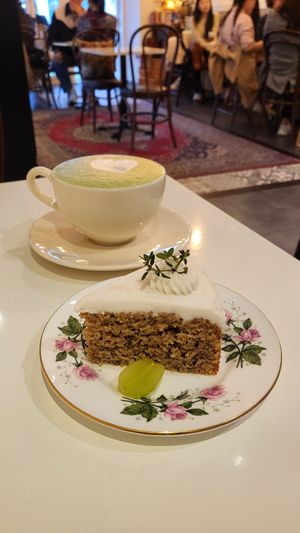 Earl grey cake and hot matcha latte. at Ma Pause in Seoul
