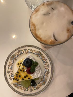 Vegan passion fruit cake   at Ma Pause in Seoul