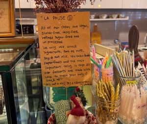 Signs says all gluten free but that is notttt true😄be cautious   at Ma Pause in Seoul