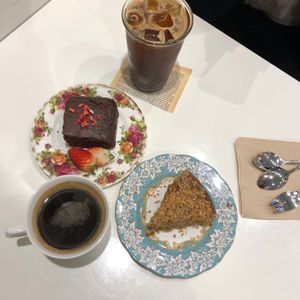 Vegan desserts at Ma Pause in Seoul
