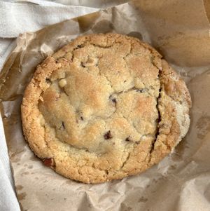 White chocolate & almond cookie  at Mystifry in Basel
