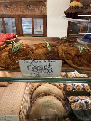 Apple vegan cake  at Fornet de la Soca in Mallorca