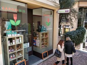 another view of shop front at SaporiBio in Lugano