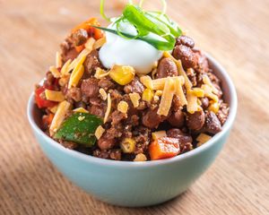Eazy-Chili

Ground Beyond Meat™ and bean chilli, cheddar cheeZe, avocado sour cream, fresh green onion. at Guerrilla Burger in Toronto