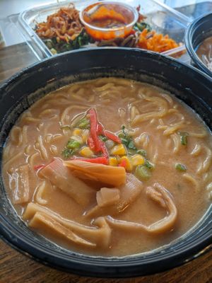 miso ramen made vegan at Izakaya Yume in Chicago