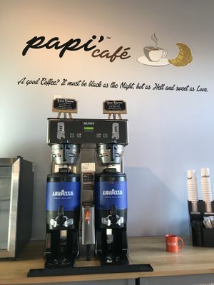 Cafe area at Papi in White Plains