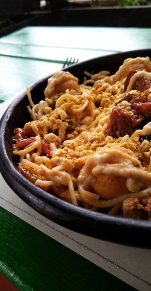 Fideos personalizados at Iom Cocina Plant-Based in Bogota