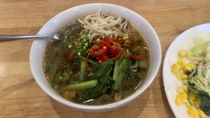 Mi Sup Aiam — spicy vegan chicken noodle soup!  at Kood Kolaborasi Untuk Desa in Denpasar