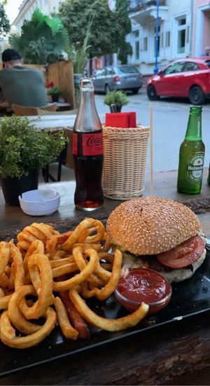 Beyond Meat Burger  at KUSHMEISTER Beef & Vegan - Klarastr in Freiburg