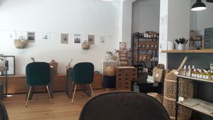 Nice place at COCO Knot in Nice