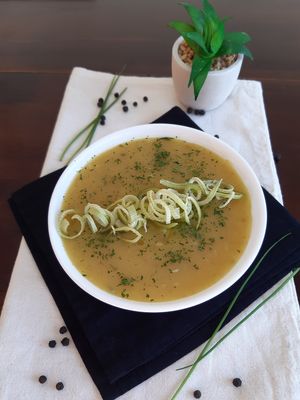 Caldo de mandioquinha com alho poró at Mais Vida in Sao Paulo