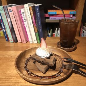 Chocolate waffle at Feminism Book Cafe Doing in Seoul