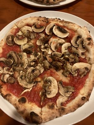 Pizza champignons (sp?)  at Parco Della Pace  in Hiroshima