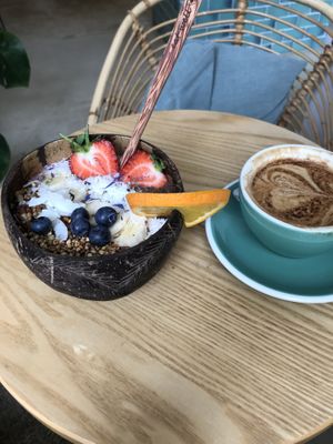Smoothie Bowle at Dreamers Coffee & Wholefood in Chemnitz