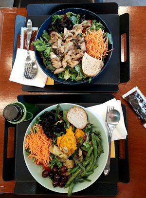 Salads (vegan by default) at Sweet Balance - Gyodae in Seoul