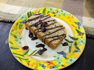 Vegan apple and cinnamon cake at Sybarita in Villa De Leyva