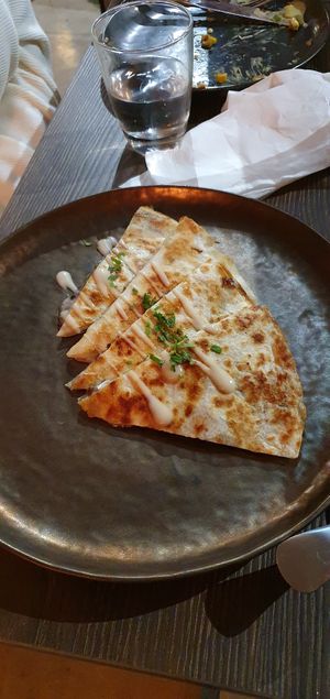Quesadilla at Vandal in Newtown