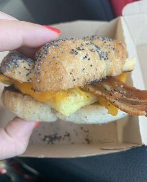 BECSPK  at Peach and Pine in St James