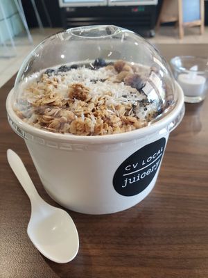 Ube bowl at Cold Press Cafe in Colleyville