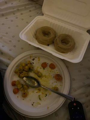 I’m dairy and soy free due to an allergy with my infant and breastfeeding and here they are amazing! Mac n cheese and donuts  at Cozy Plum Bistro  in Sebastopol