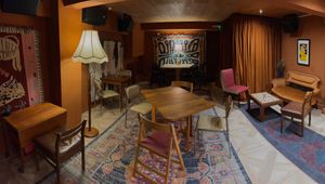  at The Muddy Puddle in North London