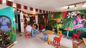 Interior del comedor principal at Madreselva in Bogota