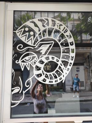 Logo at Dis Leur in Bordeaux