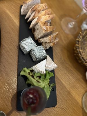   at Dis Leur in Bordeaux