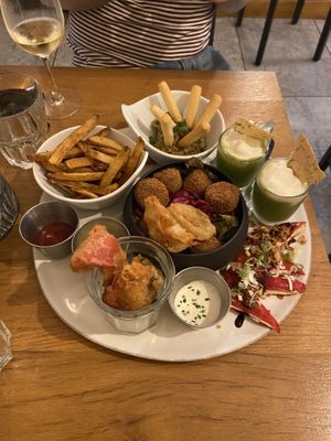 Tapas sharing plate   at Dis Leur in Bordeaux