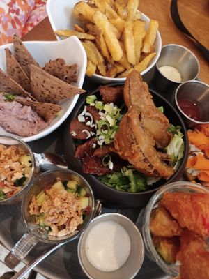 Shared tapas at Dis Leur in Bordeaux