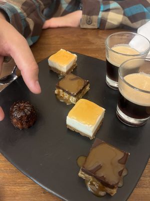   at Dis Leur in Bordeaux