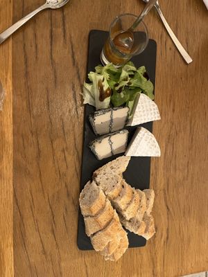   at Dis Leur in Bordeaux