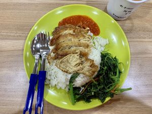 Mick chicken rice .  Chilli from can not made by them.  The mock chicken not so crispy but overall still ok . at Vege Story 斋之传说 - Woodlands in North Singapore