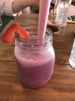 Breakfast smoothie at Vegbox Cafe in Exeter