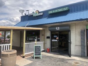 Store front at Sunshine Vegan Eats in Buffalo