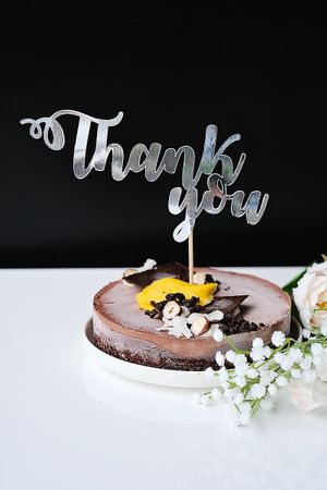 Tank you cake topper, you can order now we deliver in 24-48 hours  at BooBooCakes in Brussels