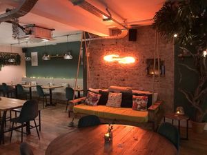 Gorgeous decor  at Shrub in Chester