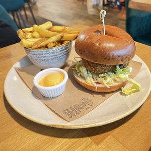 Seitan burger with a serving of fries and sriracha mayo. The seitan was wonderful — tender and crispy at the same time and with a great flavour    at Shrub in Chester